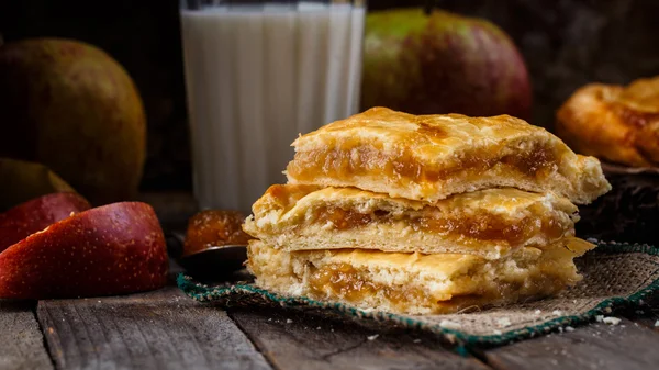 Hausgemachter Apfelkuchen — Stockfoto