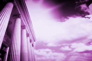 Yunan pillars