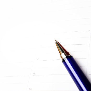 renkli kalem ve Gündem