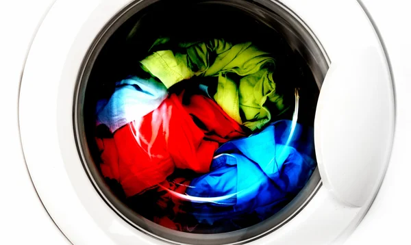Одяг в пральні — стокове фото