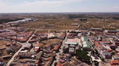 Casasimarro boğa güreşine doğru havadan görüş