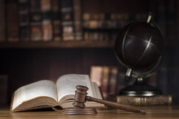 Молоток Правовой Кодекс Статуя Правосудия Концепция Права — стоковое фото