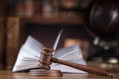 Dünya geçmişi, hukuk teması, yargıç tokmağı, tahta tokmak.