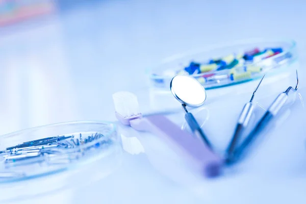 Zahnmedizinische Instrumente Aus Nächster Nähe — Stockfoto