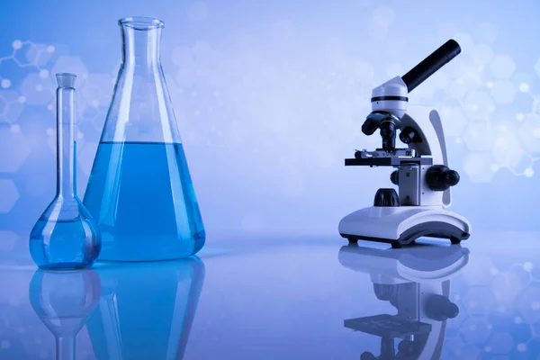 Microscope Glassware Laboratory Beakers Science Experiment — 스톡 사진