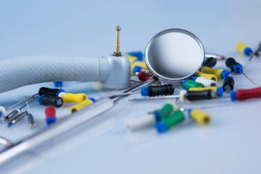 Diş için metal tıbbi ekipman seti