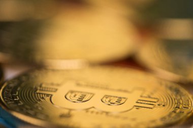 Bitcoin bir kripto para birimi ve dünya çapında ödeme, teknoloji konsepti