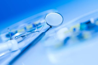 Diş hekimi, ekipman ayarlama araçları