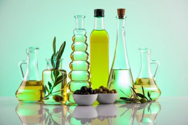 Ekstra saf zeytin, yağ ürünleri.