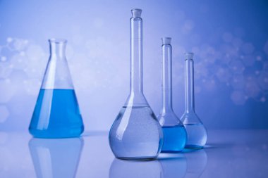 Kimyasal deney için geliştirme, Bilimsel cam eşyalar
