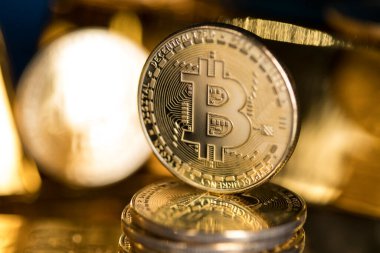 Bitcoin bir kripto para birimi ve dünya çapında ödeme, teknoloji konsepti