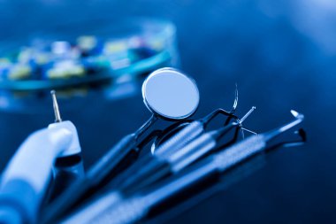 Diş bakımı için sağlık, Stomatoloji ekipmanları