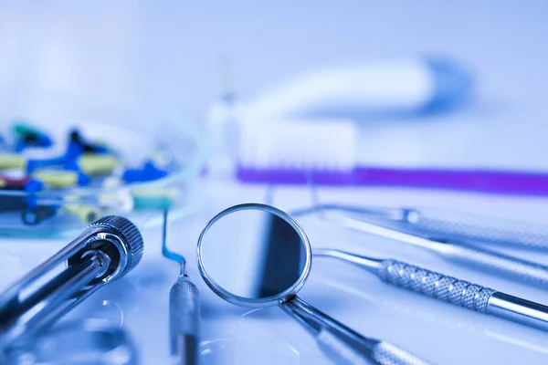 Set Medizinischer Geräte Aus Metall Für Zahnärztliche Zähne — Stockfoto