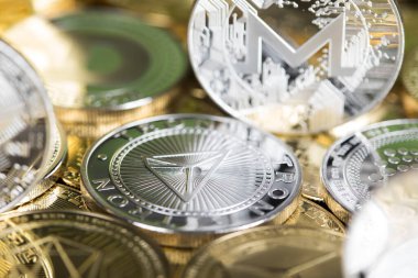 Kripto para birimi konsepti. Litecoin, etherium, bitcoin sanal para birimi arka planı