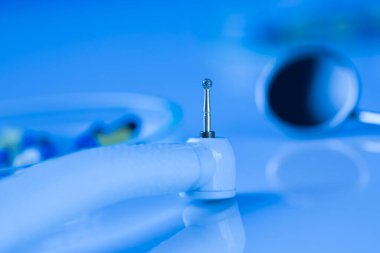 Diş sağlığı için stomatoloji ekipmanları