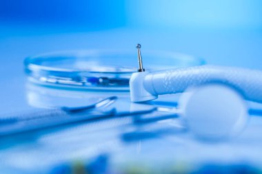 Diş için metal tıbbi ekipman seti