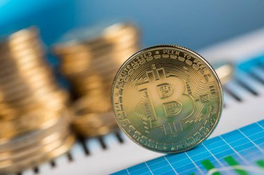 Çizelge, Sanal kripto para kavramı, Bitcoin altın sikkesi