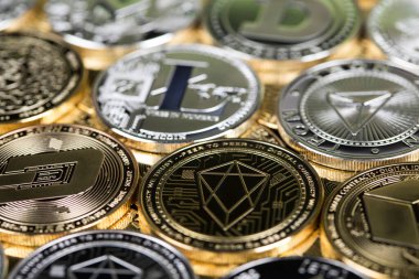 Kripto para birimi konsepti. Litecoin, etherium, bitcoin sanal para birimi arka planı