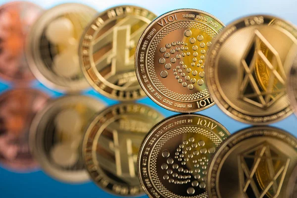 Concepto Criptomoneda Litecoin Etherium Bitcoin Fondo Moneda Virtual — Foto de Stock