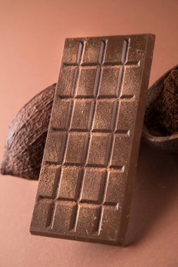 Kakao, fasulye ve çikolata.