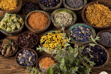 Alternatif tıp, kurumuş otlar.