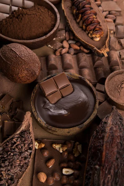 Barras Chocolate Caseras Oscuras Vaina Cacao Madera —  Fotos de Stock