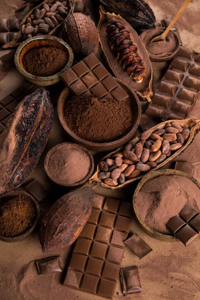 Cocoa Pod Dan Coklat Bar Dan Makanan Penutup Latar Belakang — Stok Foto