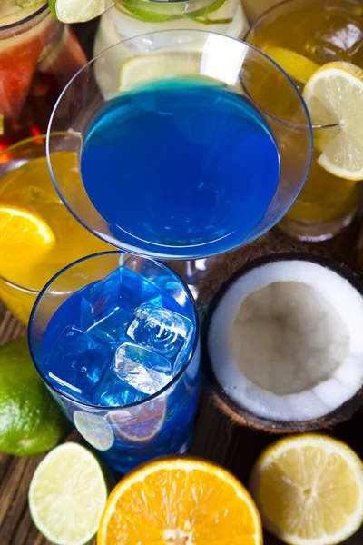 Alcohol drinks — Stock Photo, Image