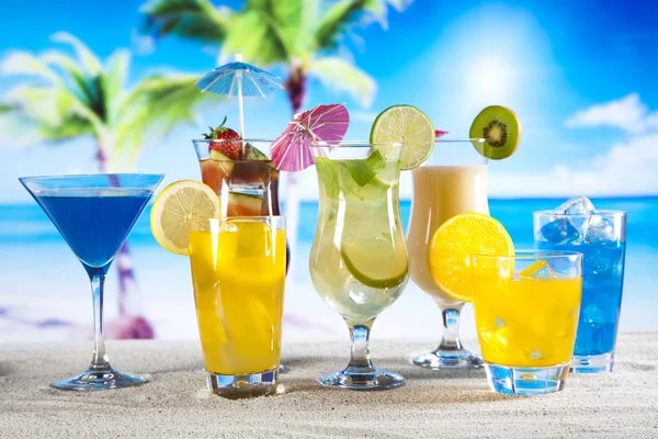 Tropical cocktails — Stock Photo, Image