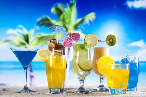 Tropische cocktails — Stockfoto