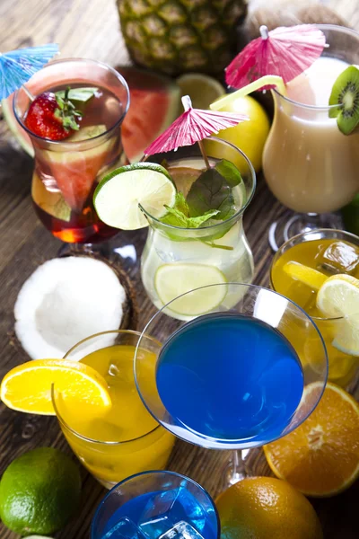 Alcohol drinks — Stock Photo, Image