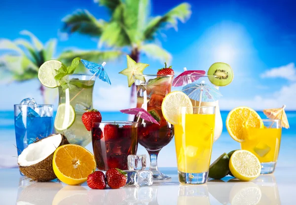 Koktejly s ovocem — Stock fotografie