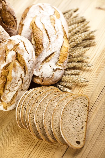 Traditioneel gebakken brood — Stockfoto