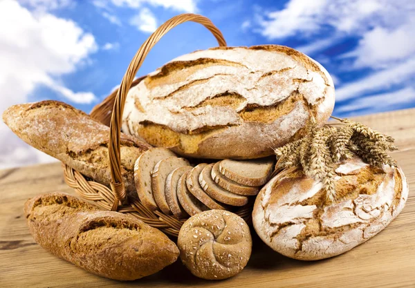 Composition avec des pains de pain — Photo