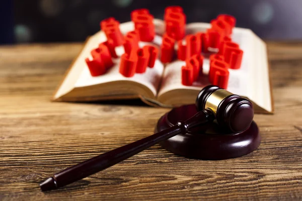 Legal gavel on a law book — Stock Photo, Image