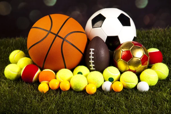 Equipamento desportivo e bolas — Fotografia de Stock