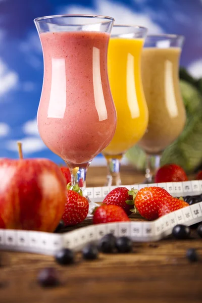 Batidos de proteína com frutas — Fotografia de Stock