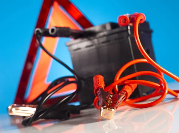 Car battery with jumper cables — Stock Photo, Image