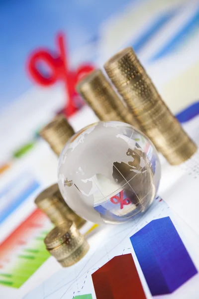 Concept of discount with coins and globe ball — Stock Photo, Image
