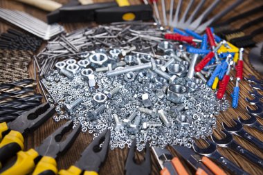 çeşitli iş araçları