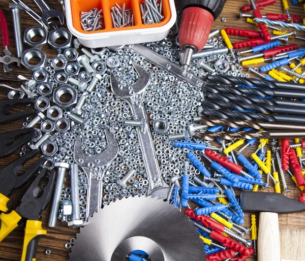 çeşitli iş araçları