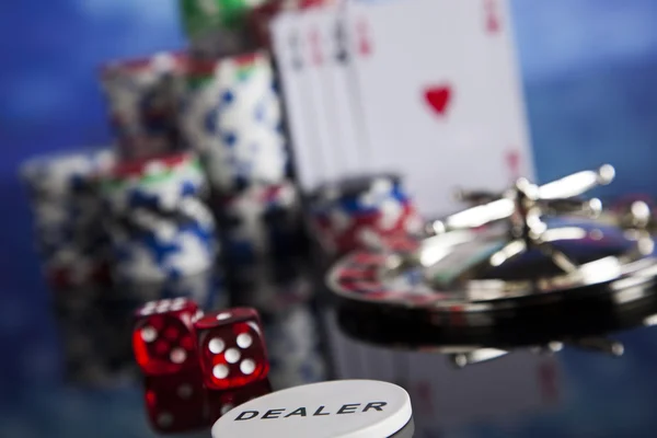 Chips de Poker com roleta — Fotografia de Stock