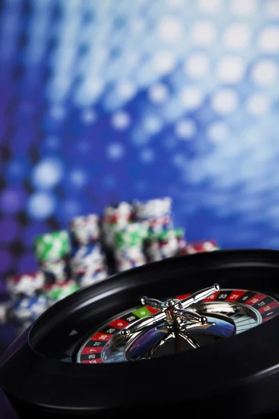 Chips de Poker com roleta — Fotografia de Stock