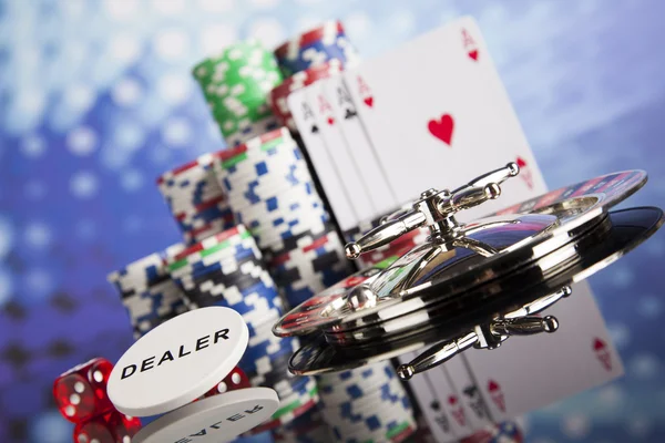 Poker žetony s ruletou — Stock fotografie