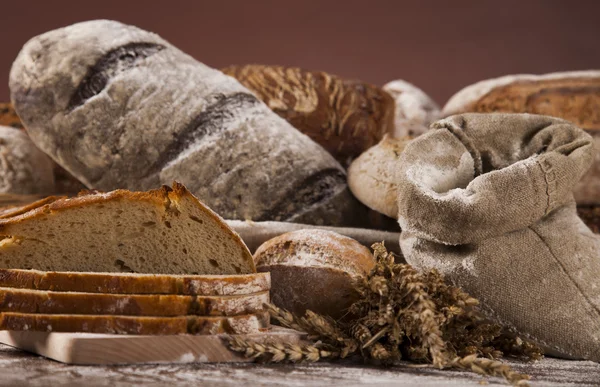 Nybakat bröd — Stockfoto