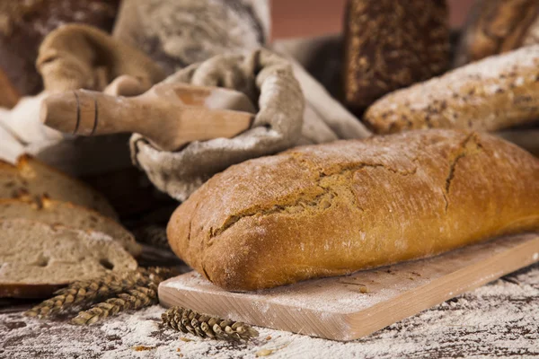 Φρεσκοψημένο ψωμί — Φωτογραφία Αρχείου