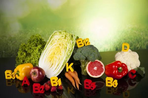 Concepto de vitamina fitness, frutas y verduras frescas — Foto de Stock