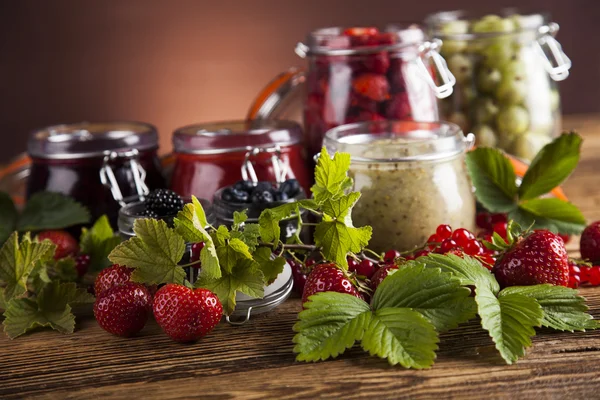 Homemade fruit jam in the glass jars — Stock Photo, Image