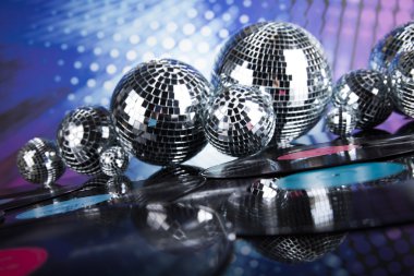 parlak disco balls