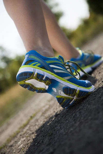 Young fitness woman running — Stock Photo, Image